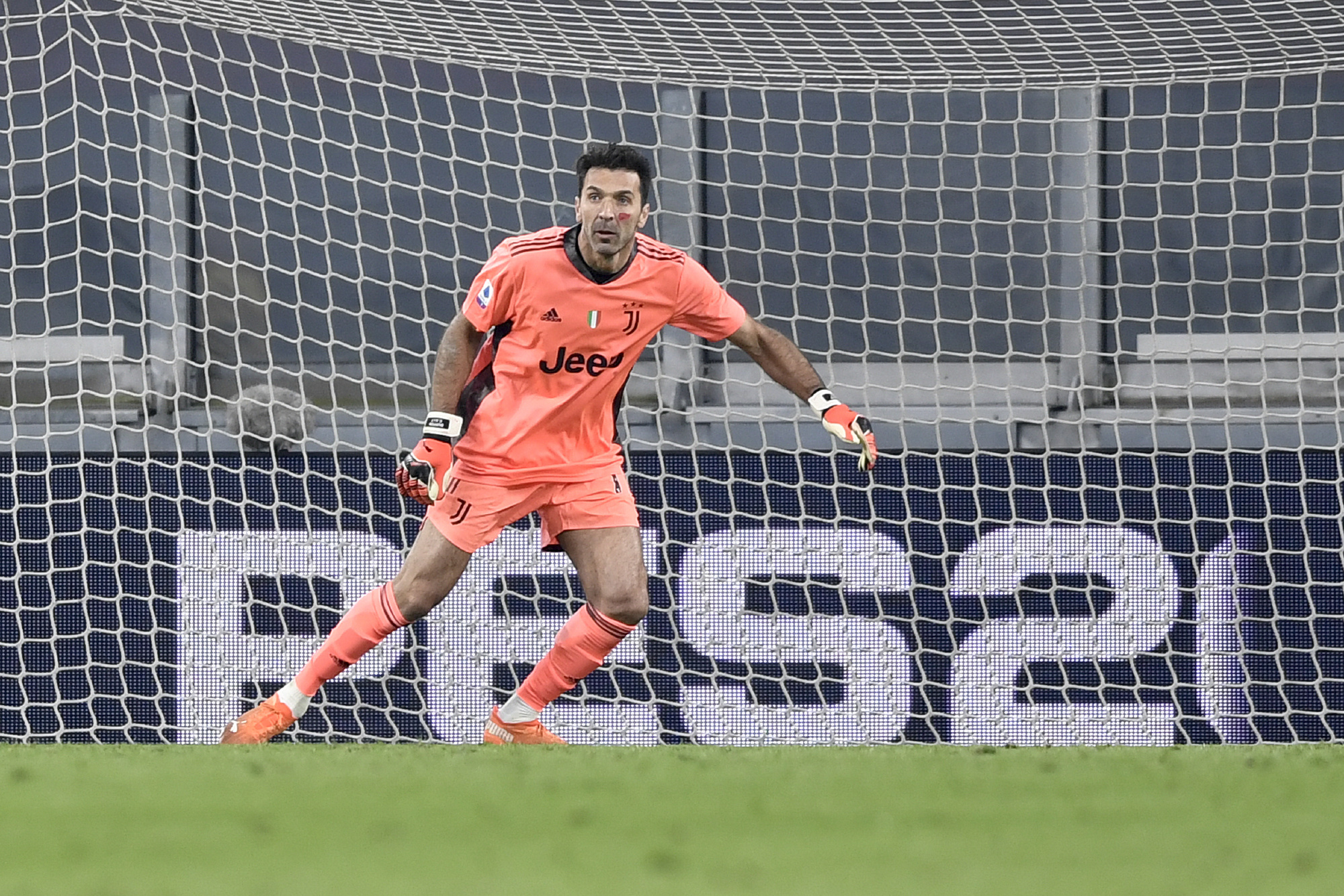 尤文图斯门将布冯(尤文图斯 布冯)