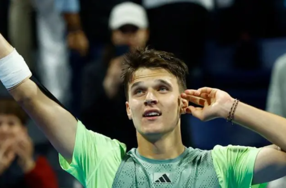 瓦希射门(瓦希辽科 如何加速起跳)