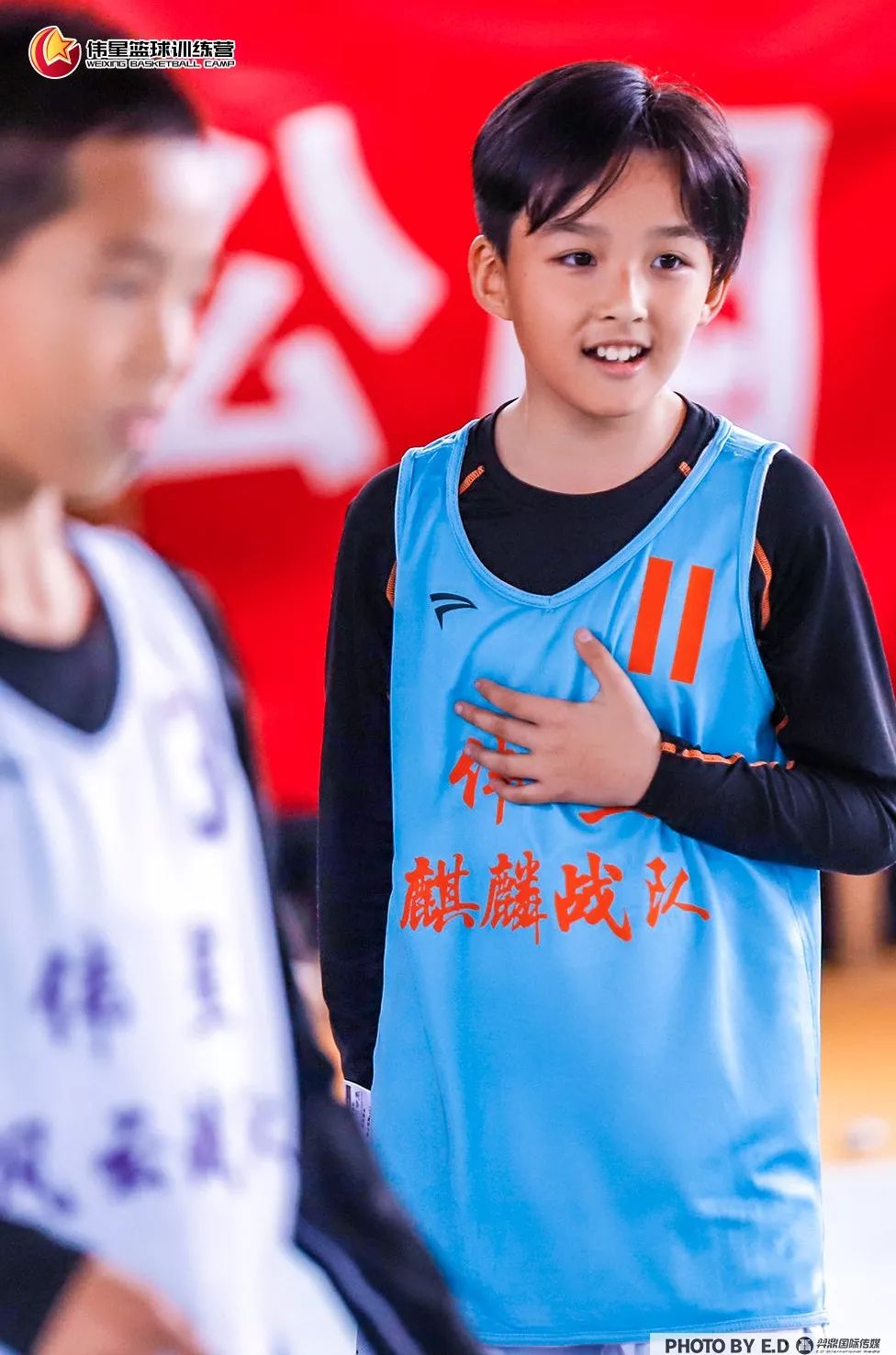 埃梅加身体对抗训练(埃梅加拉) 埃梅加身体对抗训练(埃梅加拉)