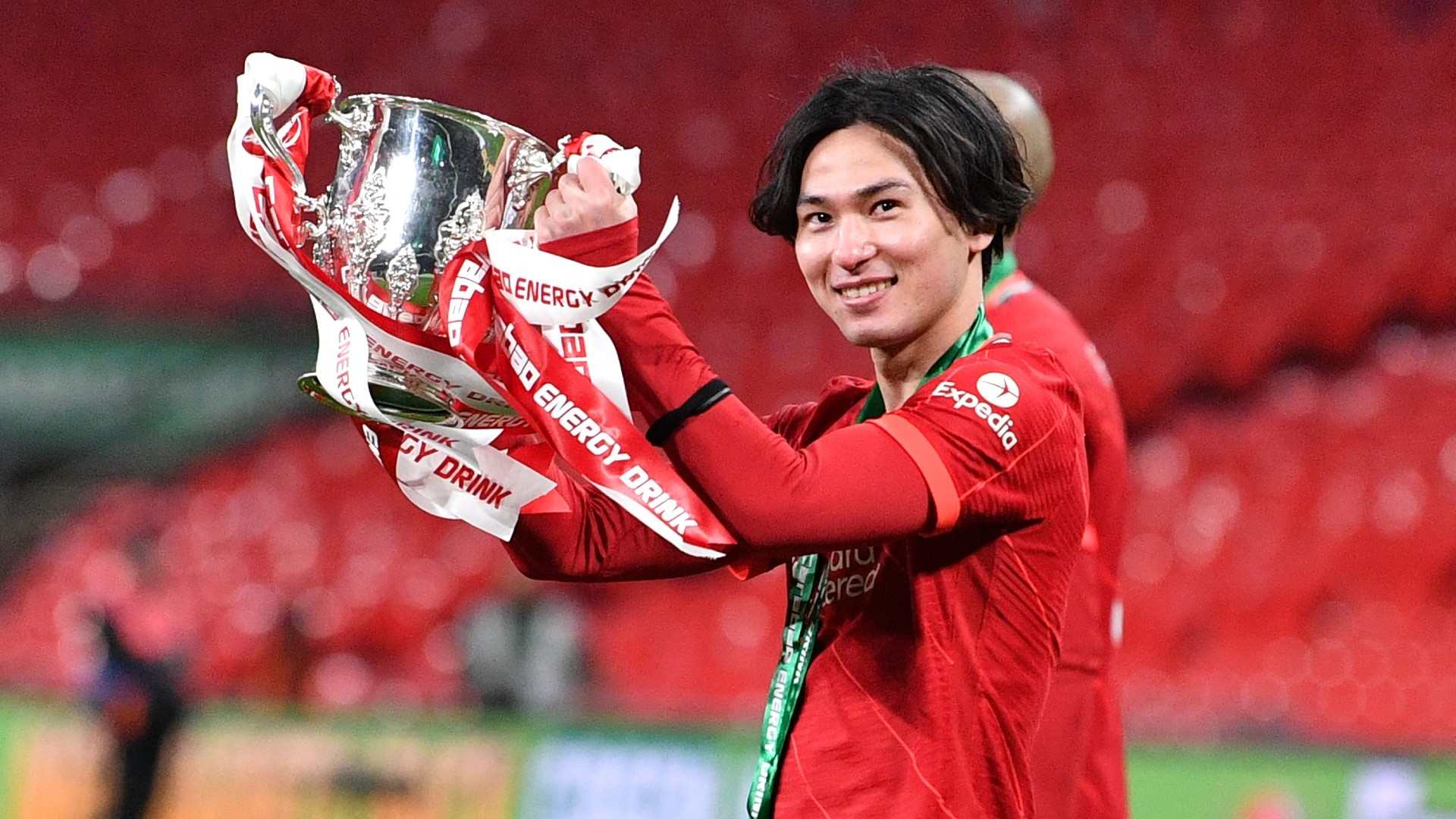 南野拓实商业代言合同明细(南野拓实技术特点)