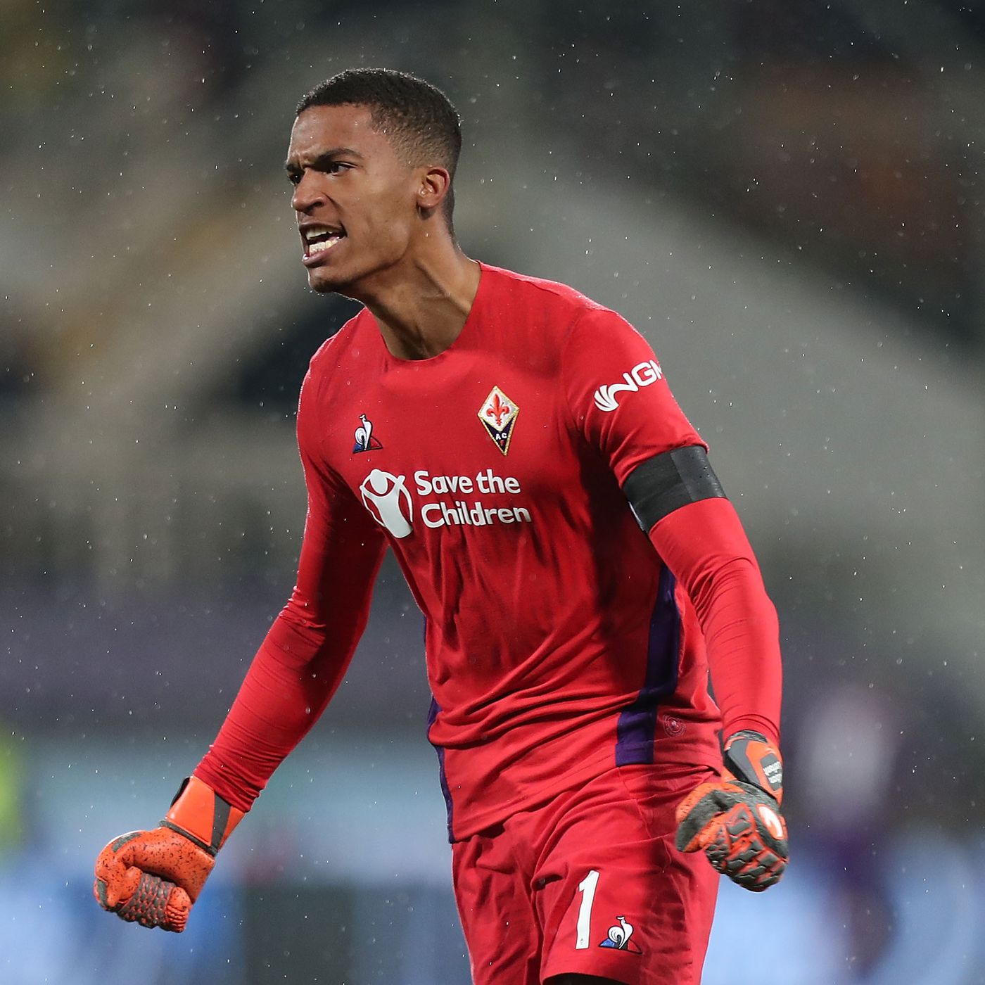 包含拉冯扑救的词条