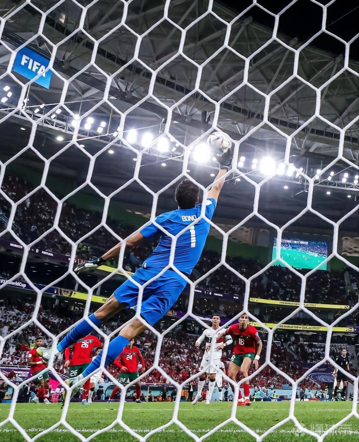 关于卡斯蒂略扑救的信息