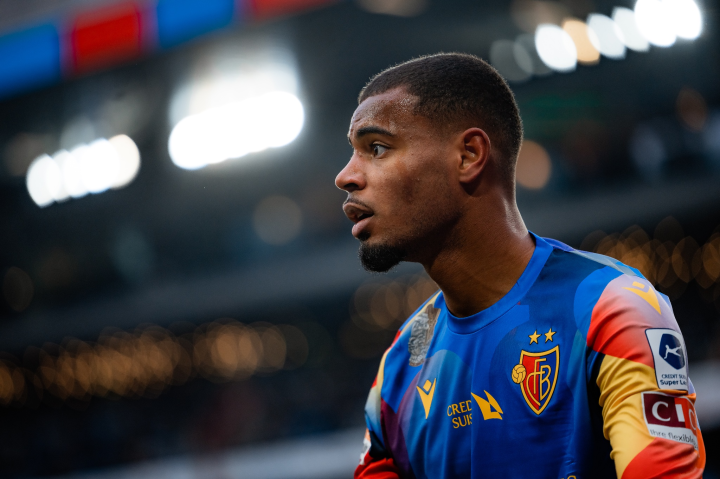 迪乌夫头球(迪乌夫 马内)