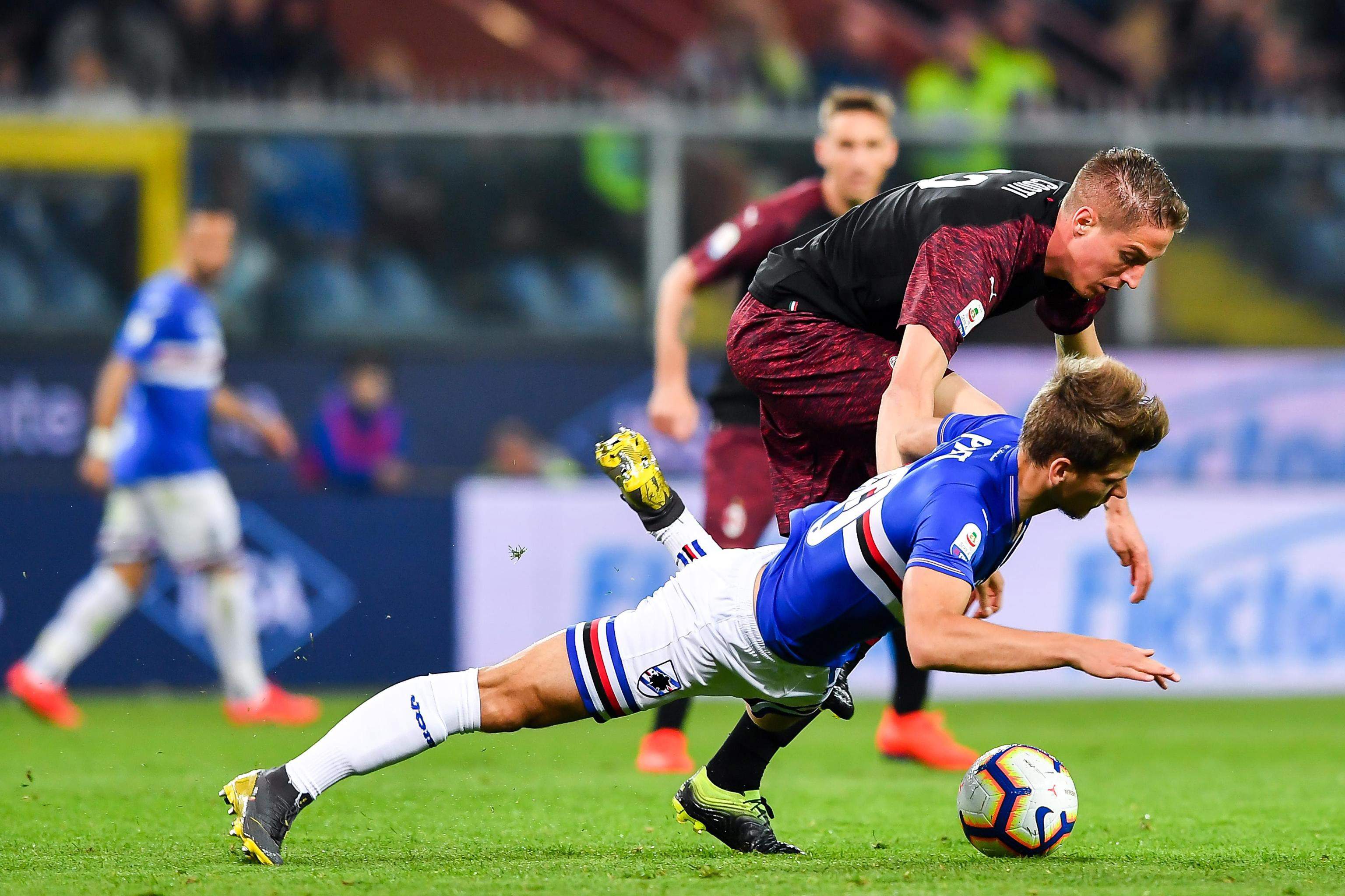 意甲头球破门集锦(2122意甲比赛用球)