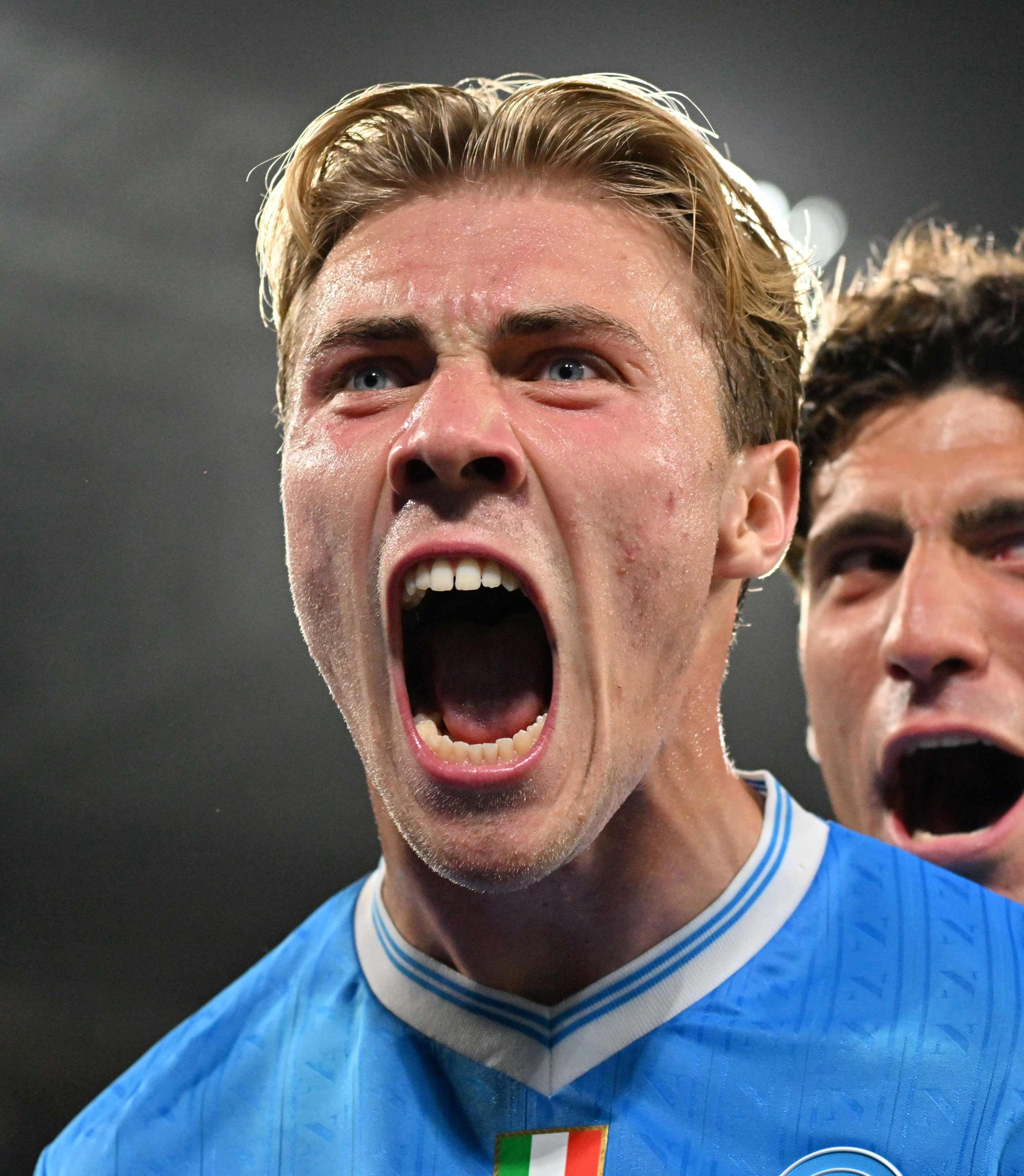 意甲球员禁赛(意甲休赛期是几月份)